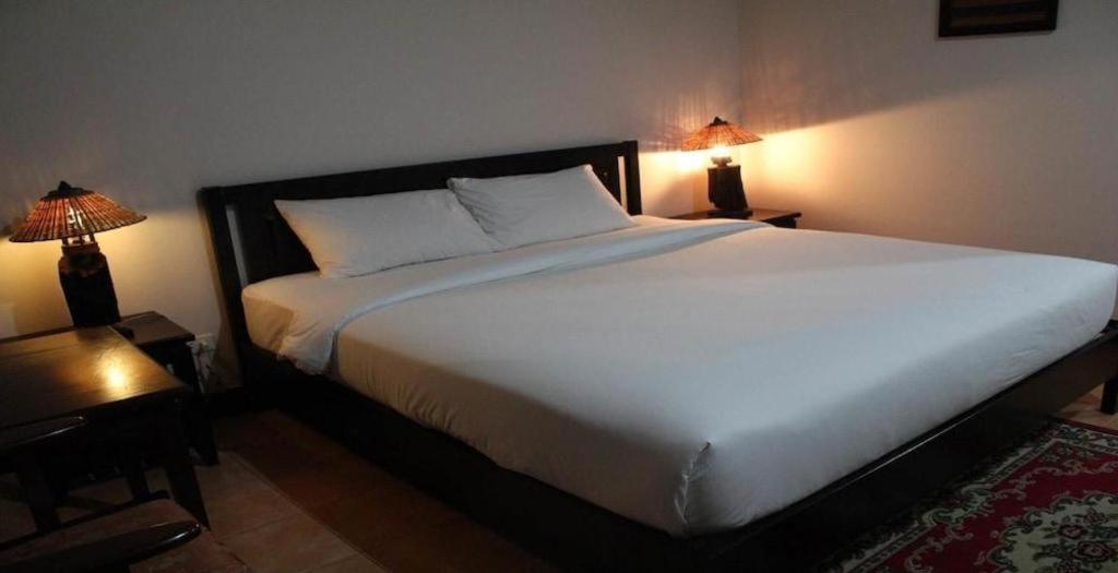 Daosavanh Resort&Spa Hotel Savannakhét Exteriör bild