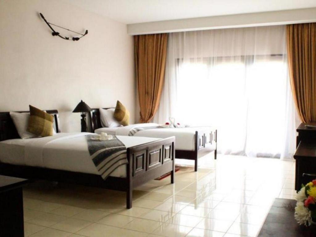 Daosavanh Resort&Spa Hotel Savannakhét Exteriör bild